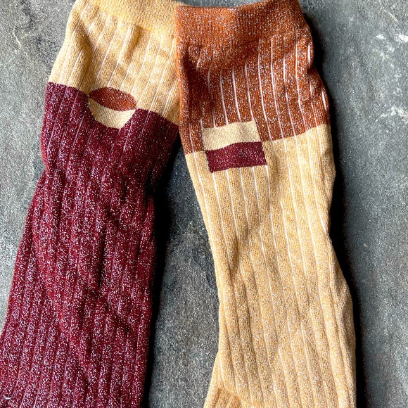 New🌟Free People- Sheer socks - Picture 2 of 2